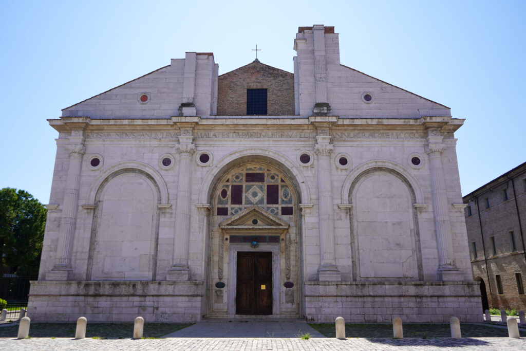 Tempio Malatestiano di Rimini, architettura di Leon Battista Alberti